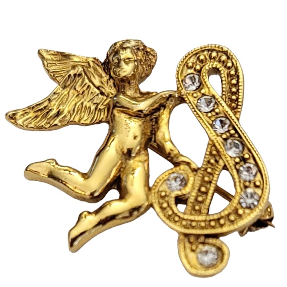 1928 Brand Gold Tone Clear Rhinestone Ampersand Font “S” Angel Cherub Pin, K656
